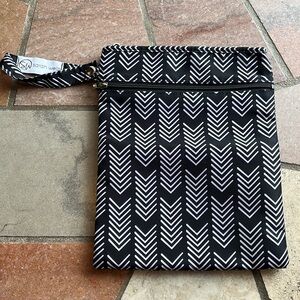 PUMPAROO breast pump parts wet/dry bag + staging mat from Sarah Wells